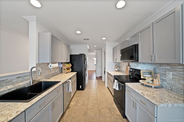 1120 Bumble Bee Drive, Lancaster, TX 75134