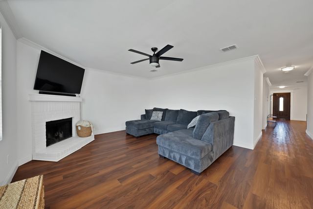 1120 Bumble Bee Drive, Lancaster, TX 75134