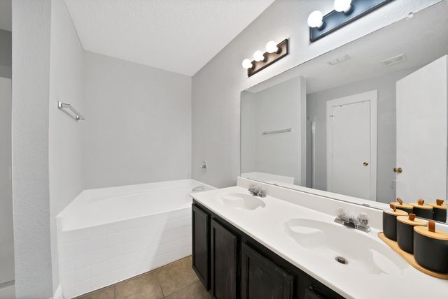 1120 Bumble Bee Drive, Lancaster, TX 75134