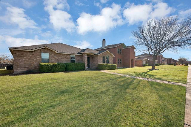 1120 Bumble Bee Drive, Lancaster, TX 75134