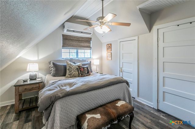 18190 Round Hall Road, Holland, TX 76534