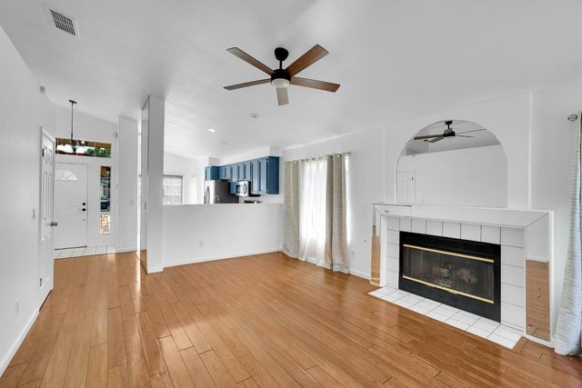 6507 Shasta Creek Way, Elk Grove, CA 95758