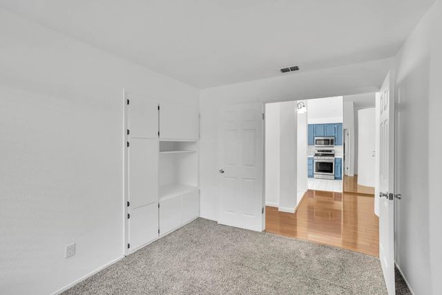 6507 Shasta Creek Way, Elk Grove, CA 95758