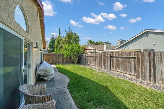6507 Shasta Creek Way, Elk Grove, CA 95758