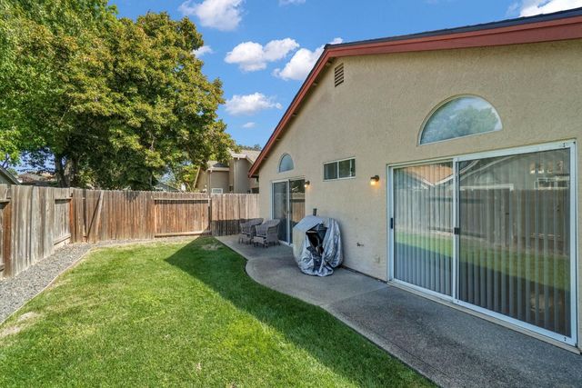 6507 Shasta Creek Way, Elk Grove, CA 95758