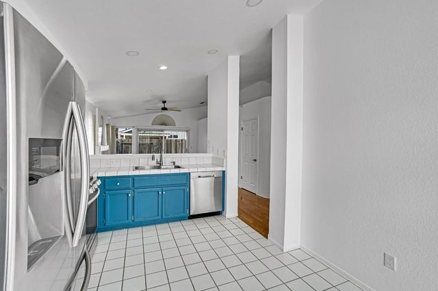 6507 Shasta Creek Way, Elk Grove, CA 95758