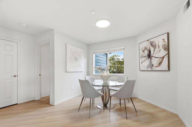 612 Arcadia Terrace 301, Sunnyvale, CA 94085