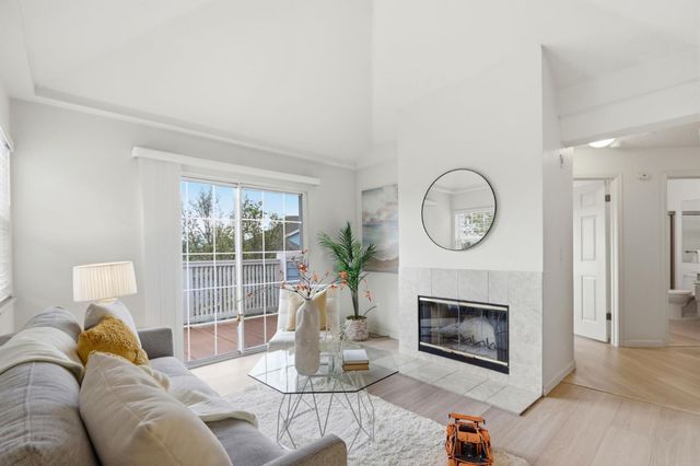 612 Arcadia Terrace 301, Sunnyvale, CA 94085