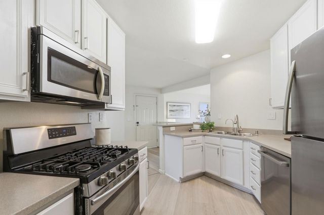 612 Arcadia Terrace 301, Sunnyvale, CA 94085