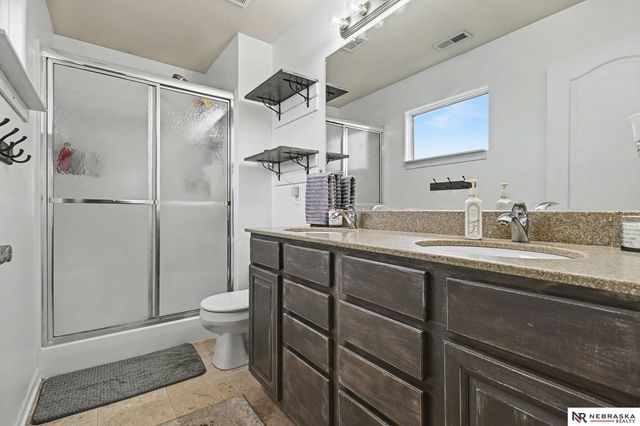 6611 N 149th Avenue, Omaha, NE 68116