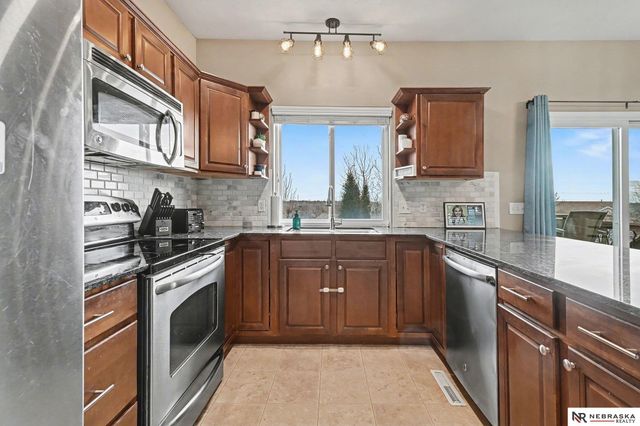 6611 N 149th Avenue, Omaha, NE 68116