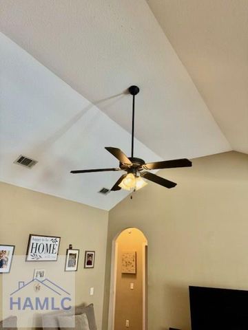 273 Owens Street NE, Ludowici, GA 31316