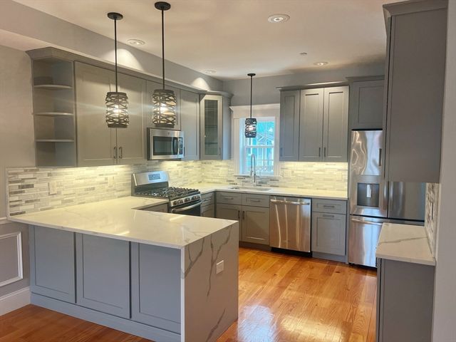 10 S Mason St 6, Salem, MA 01970