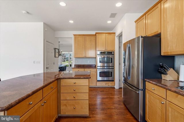 7119 COVENTRY RD, Alexandria, VA 22306