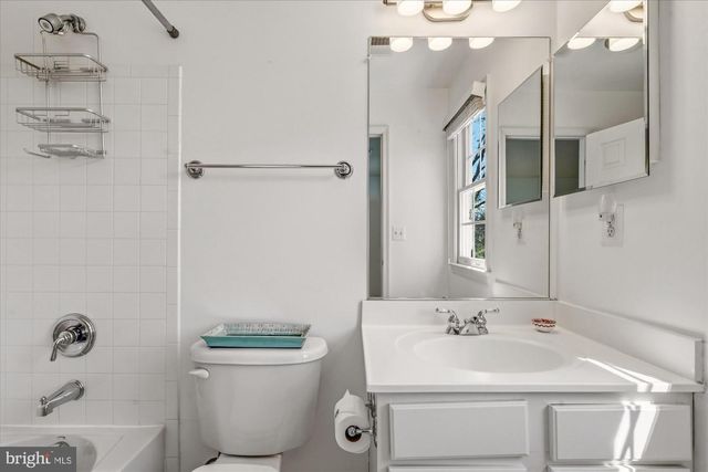 7119 COVENTRY RD, Alexandria, VA 22306