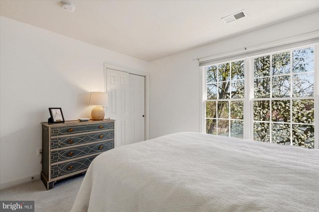 7119 COVENTRY RD, Alexandria, VA 22306