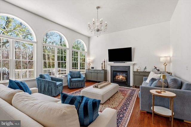 7119 COVENTRY RD, Alexandria, VA 22306