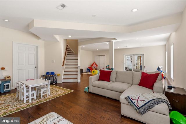 7119 COVENTRY RD, Alexandria, VA 22306