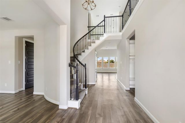 9219 Joe Louis Drive, Baytown, TX 77523