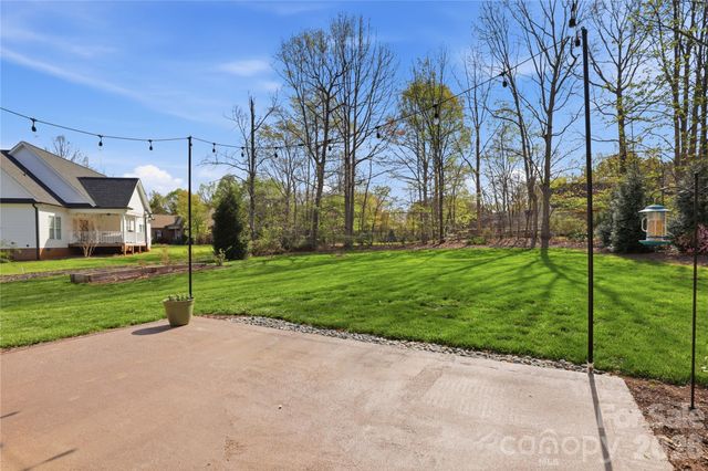 112 Houpe Ridge Lane, Statesville, NC 28625