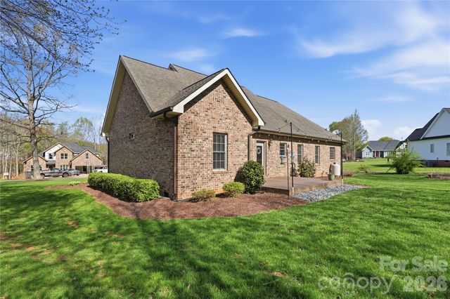 112 Houpe Ridge Lane, Statesville, NC 28625