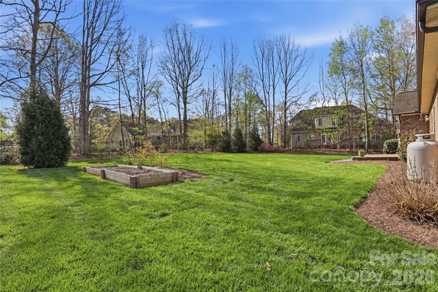 112 Houpe Ridge Lane, Statesville, NC 28625