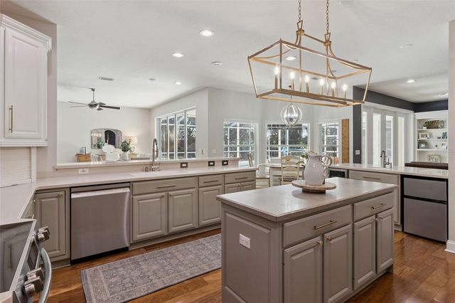 100 WYNDHAM DRIVE, Winter Haven, FL 33884