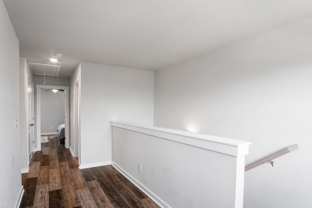 206 Triple Crown Ct, Shelbyville, TN 37160