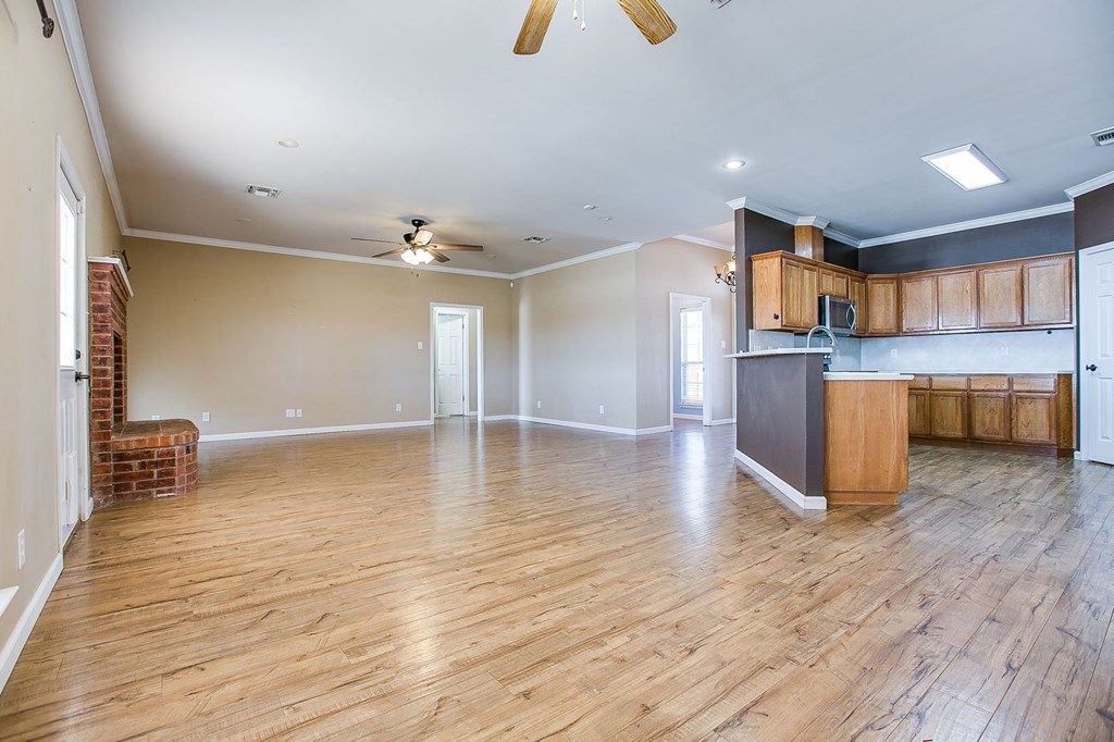 Image 11 of property listing at 6728 Grand Canal Court, San Angelo, TX 76904