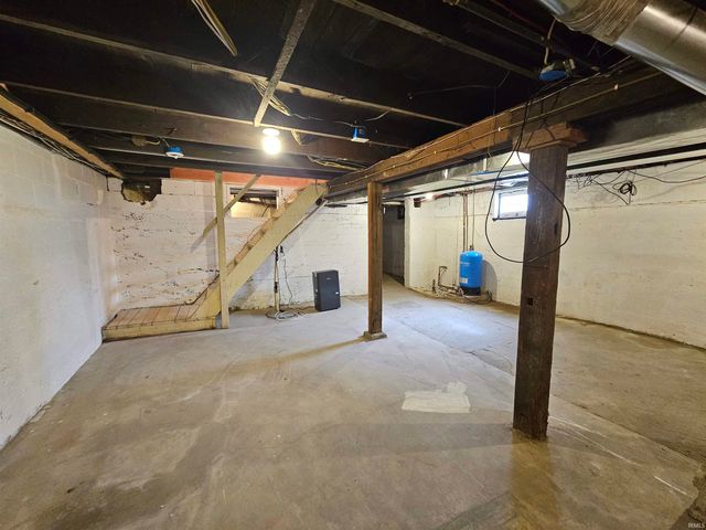 28998 County Road 26, Elkhart, IN 46517