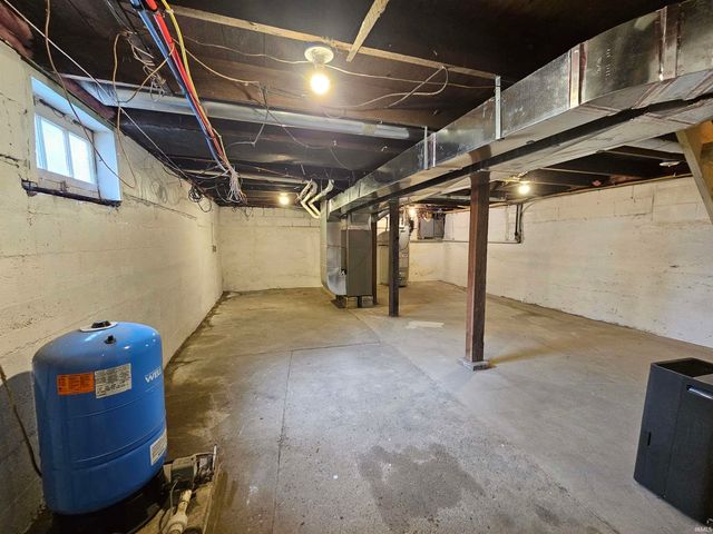 28998 County Road 26, Elkhart, IN 46517