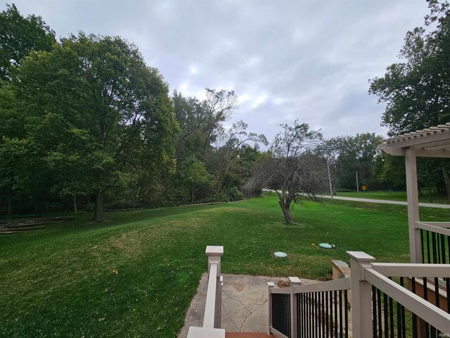 28998 County Road 26, Elkhart, IN 46517