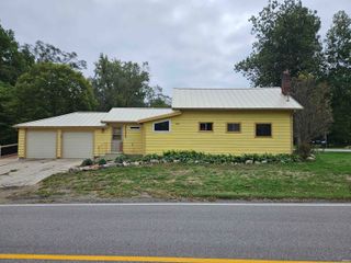 28998 County Road 26, Elkhart, IN 46517