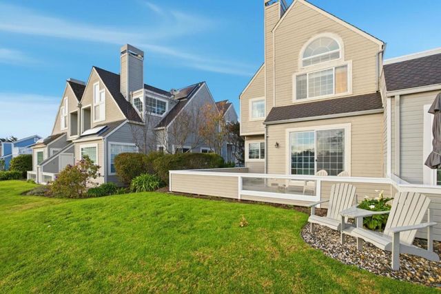 25 Merion Road, Half Moon Bay, CA 94019