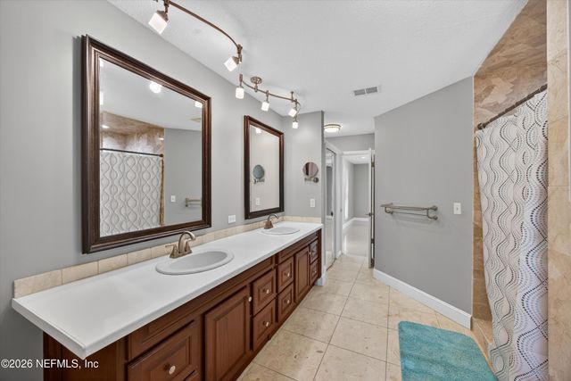 2411 HALPERNS Way, Middleburg, FL 32068