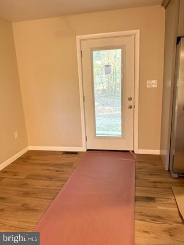 181 LUTZ LN, Port Matilda, PA 16870