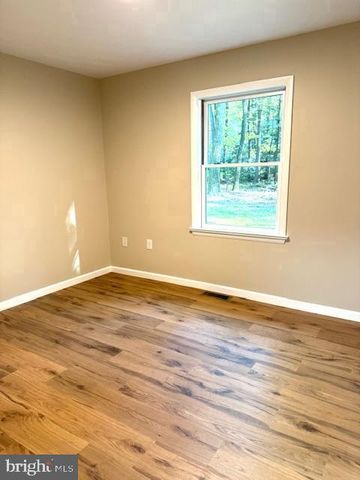 181 LUTZ LN, Port Matilda, PA 16870