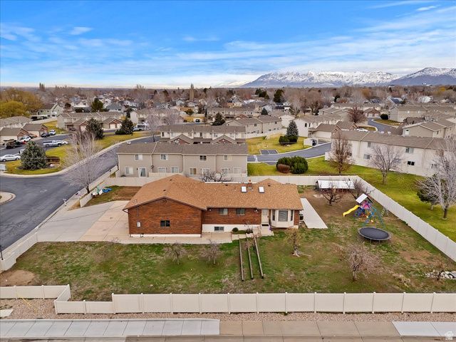 626 W 800 N, Clinton, UT 84015