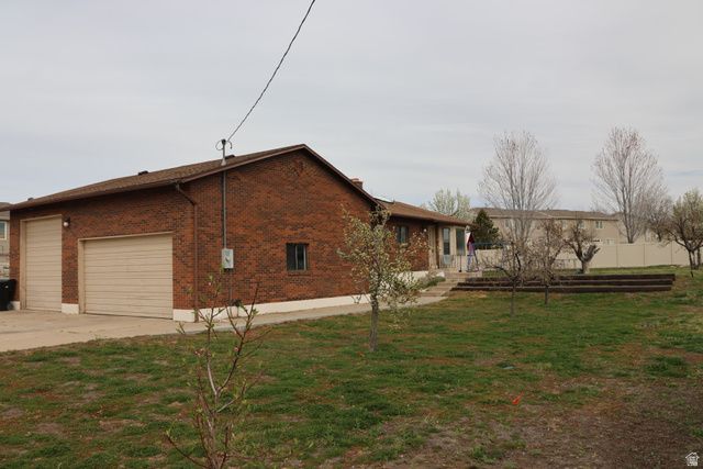 626 W 800 N, Clinton, UT 84015