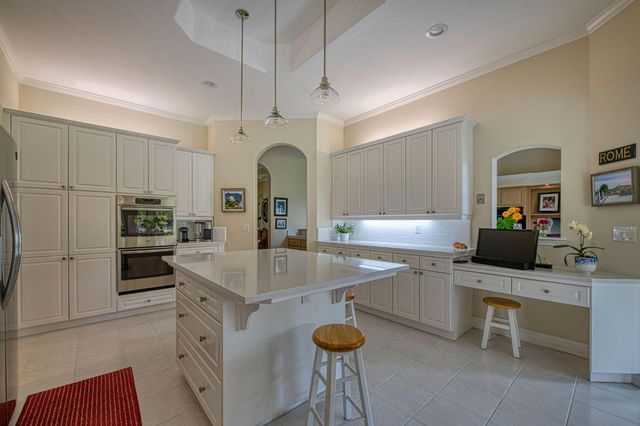 856 E Sutton Drive, Fresno, CA 93720