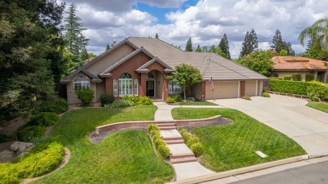 856 E Sutton Drive, Fresno, CA 93720