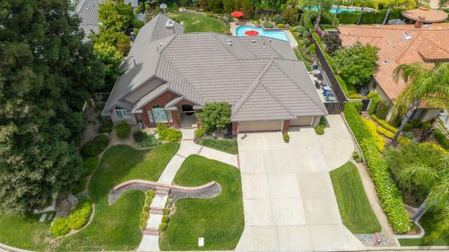 856 E Sutton Drive, Fresno, CA 93720