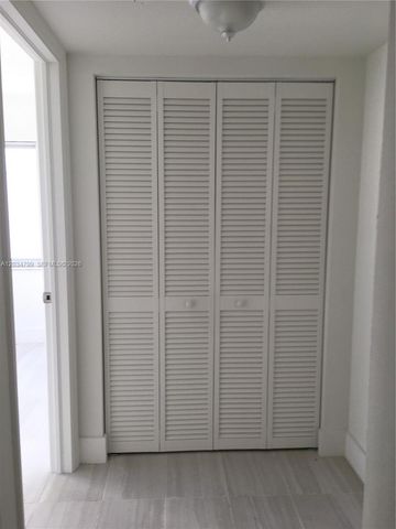 395 NE 21st St 403, Miami, FL 33137
