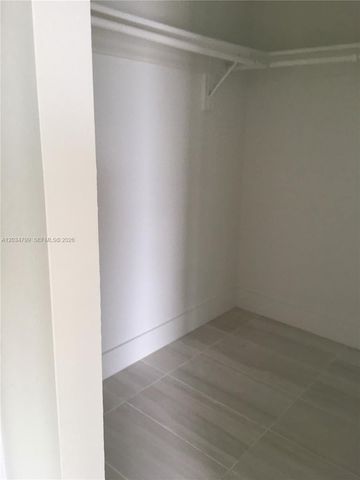 395 NE 21st St 403, Miami, FL 33137