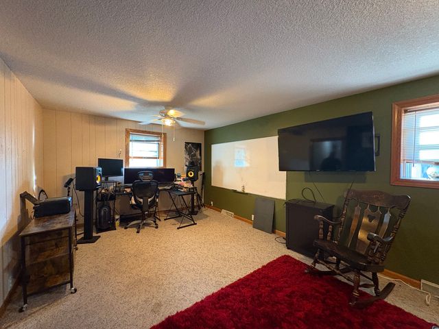 102 Maple Street, Cedar Point, IL 61316