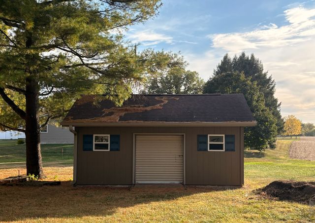 102 Maple Street, Cedar Point, IL 61316