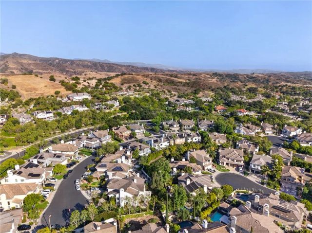 17 Brentwood, Coto De Caza, CA 92679