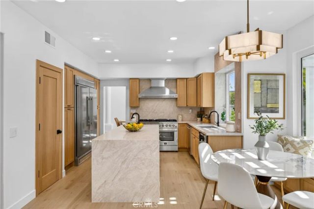 17 Brentwood, Coto De Caza, CA 92679