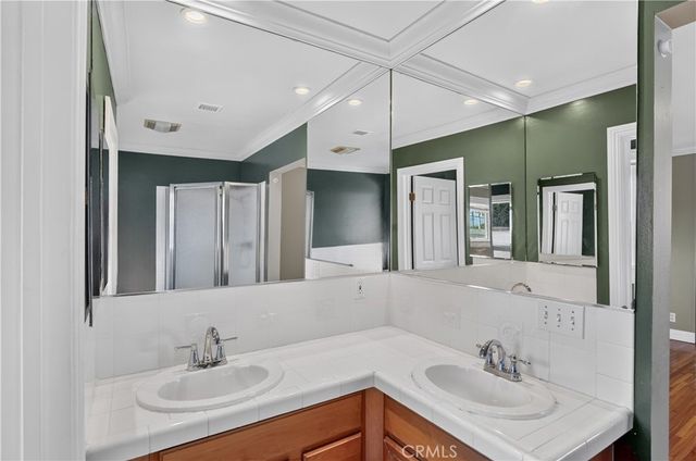 1201 N Lincoln Avenue, Fullerton, CA 92831