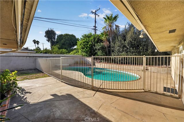 1201 N Lincoln Avenue, Fullerton, CA 92831
